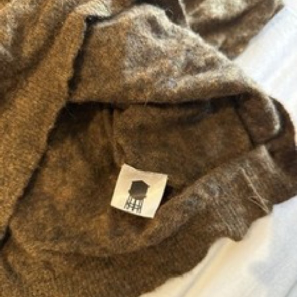 Brooklyn Industries Pullover Shoulder Button Sweater - Picture 5 of 6